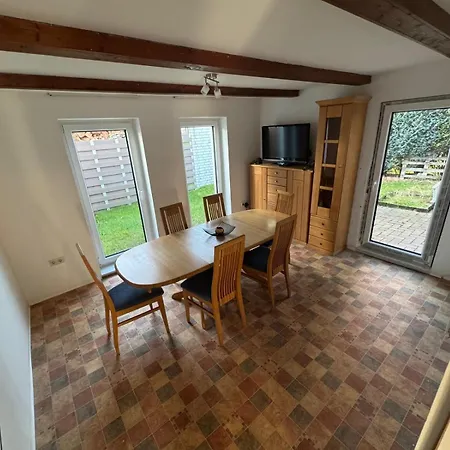 Monteurwohnung In Autobahnnaehe Hatten